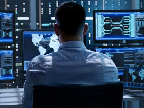 «Добили за месяц»: из России начали уезжать разработчики игр и IT-команды с семьями «Добили за месяц»: из России начали уезжать разработчики игр и IT-команды с семьями