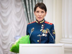Стала известна личность женщины, сидевшей рядом с Путиным на Параде Победы (ФОТО) Стала известна личность женщины, сидевшей рядом с Путиным на Параде Победы (ФОТО)