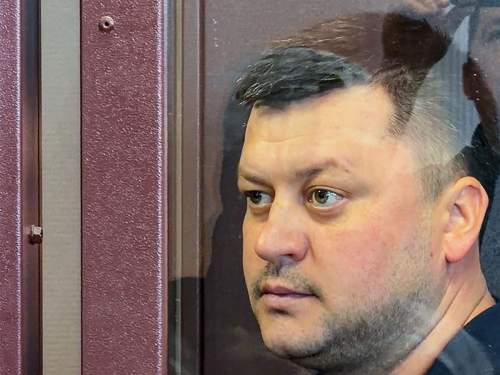 Мэр Уфы Ратмир Мавлиев отпущен из СИЗО под домашний арест Мэр Уфы Ратмир Мавлиев отпущен из СИЗО под домашний арест
