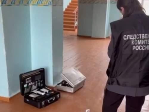 Девятиклассник устроил стрельбу в школе на Кубани после провала экзамена (ФОТО) Девятиклассник устроил стрельбу в школе на Кубани после провала экзамена (ФОТО)