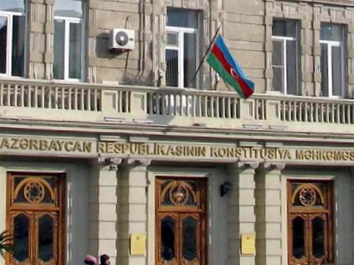 В Азербайджане вынесли приговор двум россиянам по делу о киберденьгах В Азербайджане вынесли приговор двум россиянам по делу о киберденьгах