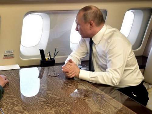 Путин собрал в Китай беспрецедентный «десант» министров и олигархов Путин собрал в Китай беспрецедентный «десант» министров и олигархов