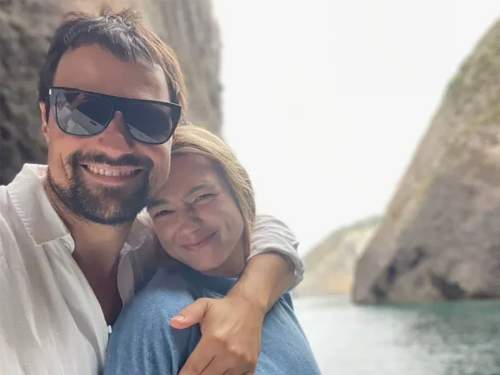 Оксана Акиньшина родила сына Даниле Козловскому: мальчика назвали Лео (ФОТО)