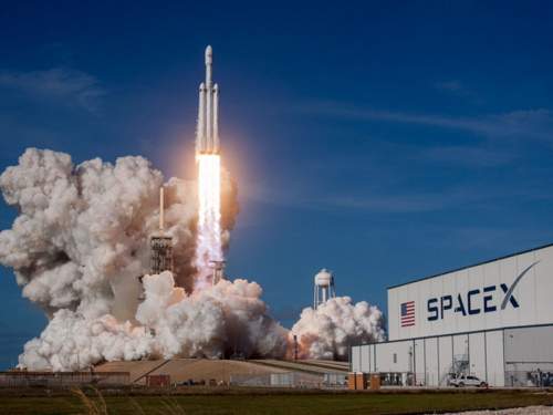 SpaceX оценили почти в $2 трлн: инвесторы сделали крупнейшую ставку на Илона Маска