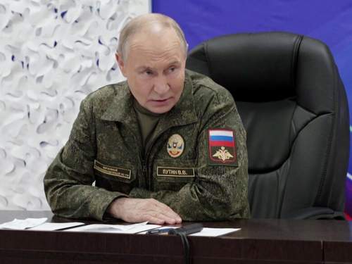 Bloomberg выяснил, когда Путин рассчитывает завершить СВО