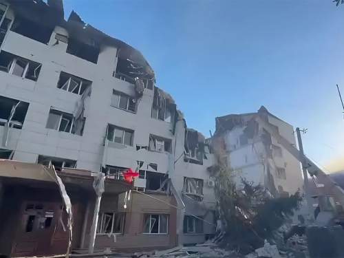 БПЛА ВСУ атаковали школу, НПЗ и 11 раз ударили по частному дому БПЛА ВСУ атаковали школу, НПЗ и 11 раз ударили по частному дому