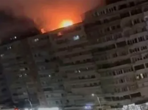 Дрон влетел в жилой дом в Румынии и вызвал пожар на 10-м этаже (ФОТО)