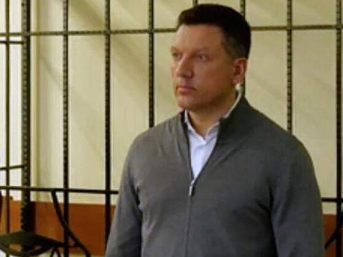 Экс-мэра, засудившего пенсионерку за фразу «вор должен сидеть в тюрьме», посадили Экс-мэра, засудившего пенсионерку за фразу «вор должен сидеть в тюрьме», посадили