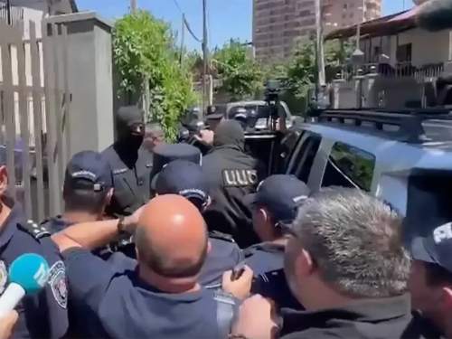 В Армении перед выборами начались массовые задержания высокопоставленных чиновников