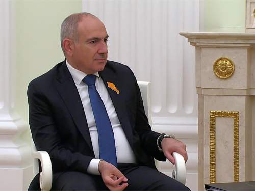 «Жидко наложил под себя»: Медведев обвинил Пашиняна в устранении конкурентов «Жидко наложил под себя»: Медведев обвинил Пашиняна в устранении конкурентов