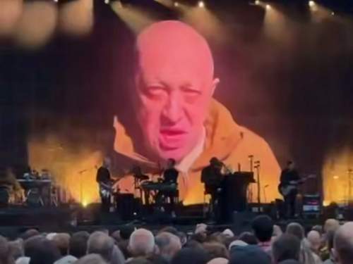 На концерте Massive Attack в Берлине показали Пригожина и кадры крушения его самолёта (ВИДЕО) На концерте Massive Attack в Берлине показали Пригожина и кадры крушения его самолёта (ВИДЕО)