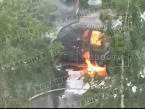 Взрыв машины с водителем в Балашихе попал на видео (ВИДЕО)