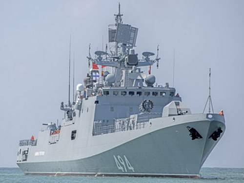 Фрегат «Адмирал Григорович» открыл огонь в Ла-Манше у британской яхты Фрегат «Адмирал Григорович» открыл огонь в Ла-Манше у британской яхты