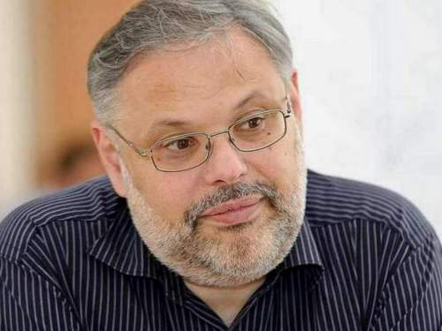 Хазин: “Пятая колонна уже внутри власти — сталинских чисток в России не будет”