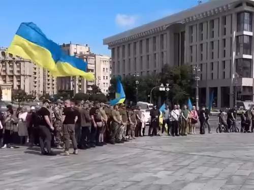 Gallup: две трети украинцев поддержали скорейшие переговоры с Россией Gallup: две трети украинцев поддержали скорейшие переговоры с Россией